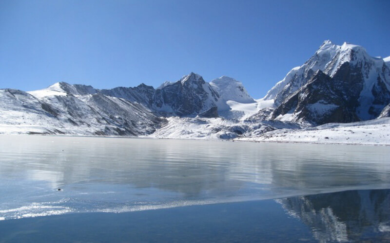 Sedan cab for Sikkim tours